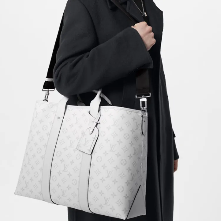 LOUIS VUITTON Weekend Tote Nm Optic White-5