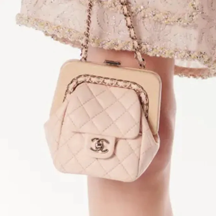 CHANEL Lambskin One Shoulder Crossbody Clutch Trumpets Women's Beige-5