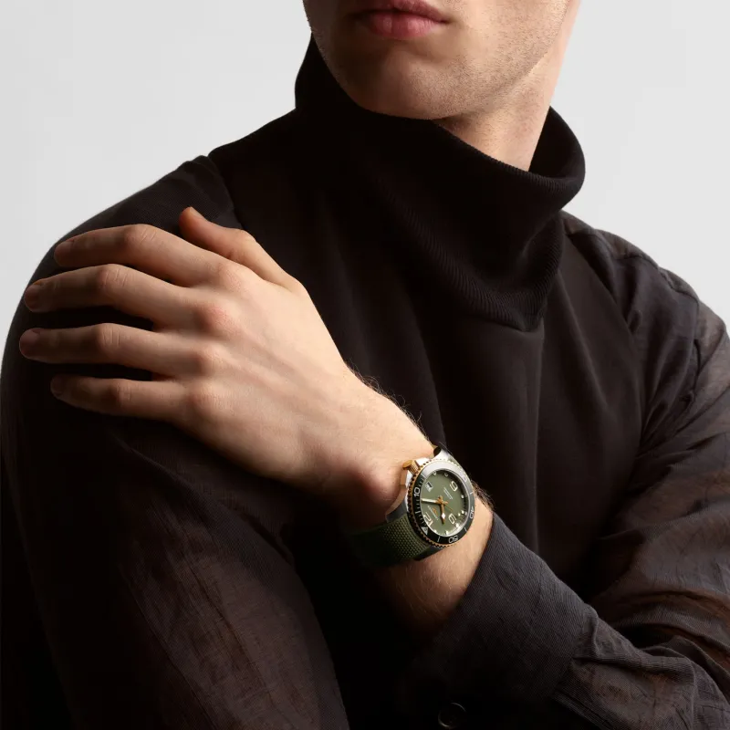 LONGINES Men Comcast Diving Collection Watch-5