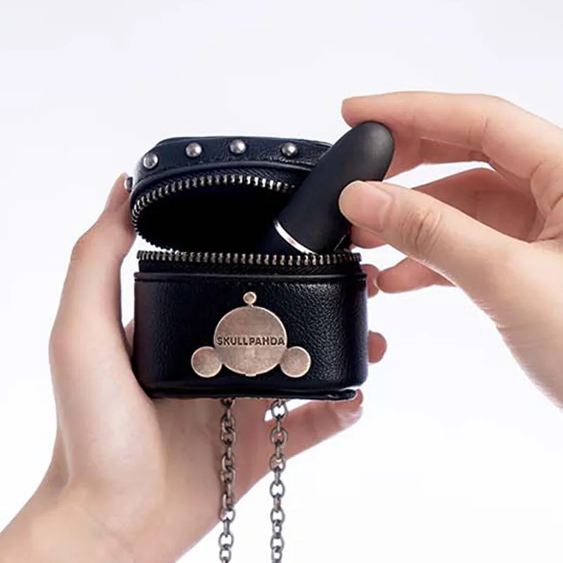 POP MART SKULLPANDA PU Crossbody Bag Regular Unisex Black-2
