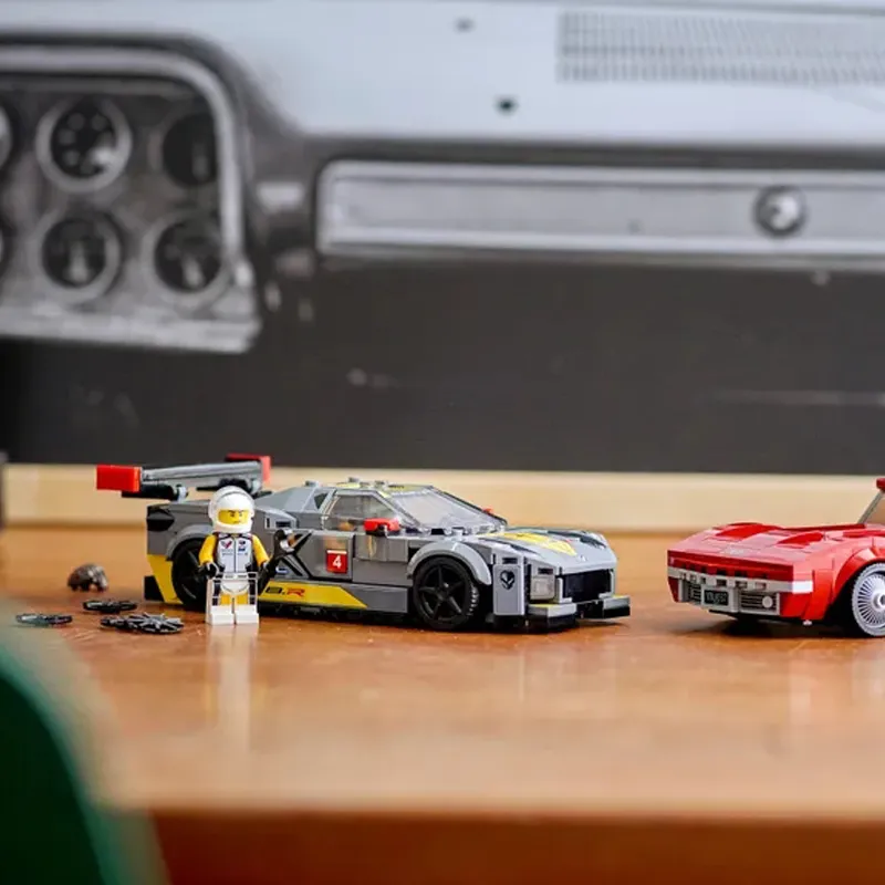 LEGO Super Racing Collection Chevrolet Corvette C8.R Race Car And 1968 Chevrolet Corvette Building Blocks 76903-1