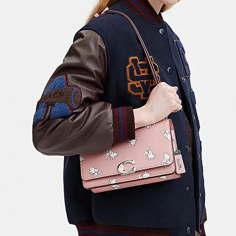 COACH Baymax Rabbit, Collaboration Bandit Cow Leather Envelope Bag, Handbag, Shoulder Bag Women's Pink-3