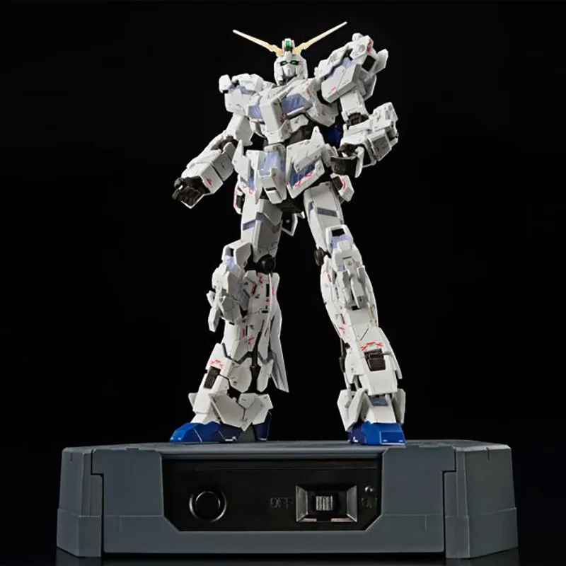BANDAI RG Model Kits-1