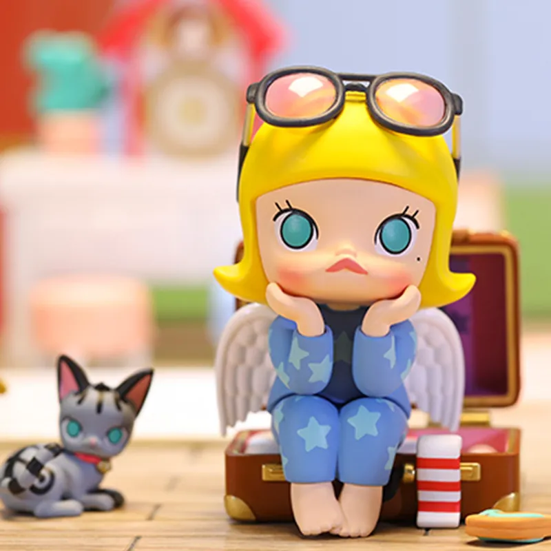 POP MART Molly I Really Want To Go Travel. Hang Tag Box 7.5cm-3