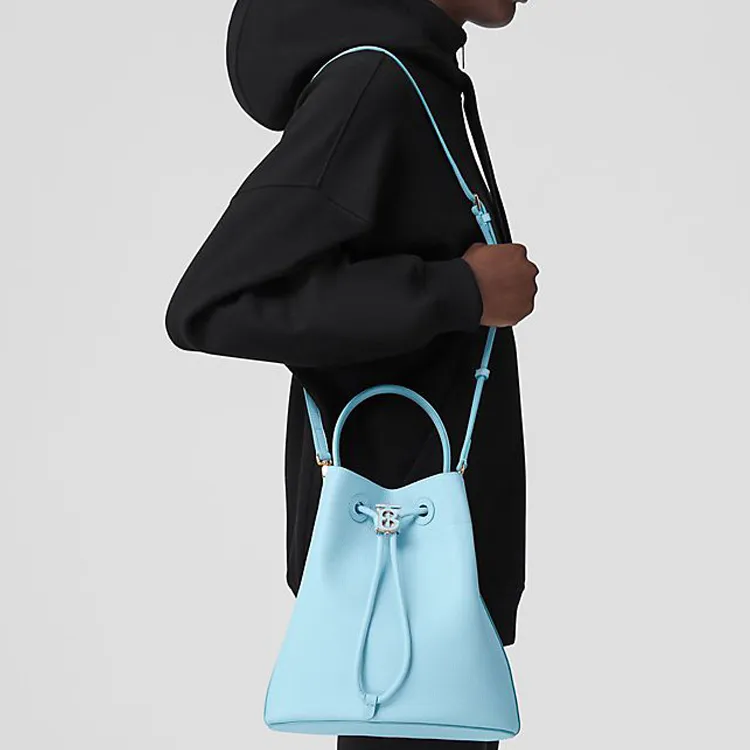 Burberry Grain Cow Leather Bucket Bag, Portable Crossbody Bag, Shoulder Bag Trumpets Women's Light Blue-3