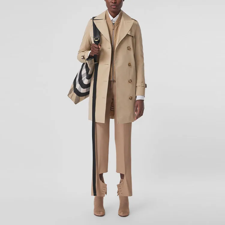 Burberry The Short Islington Trench Coat-3