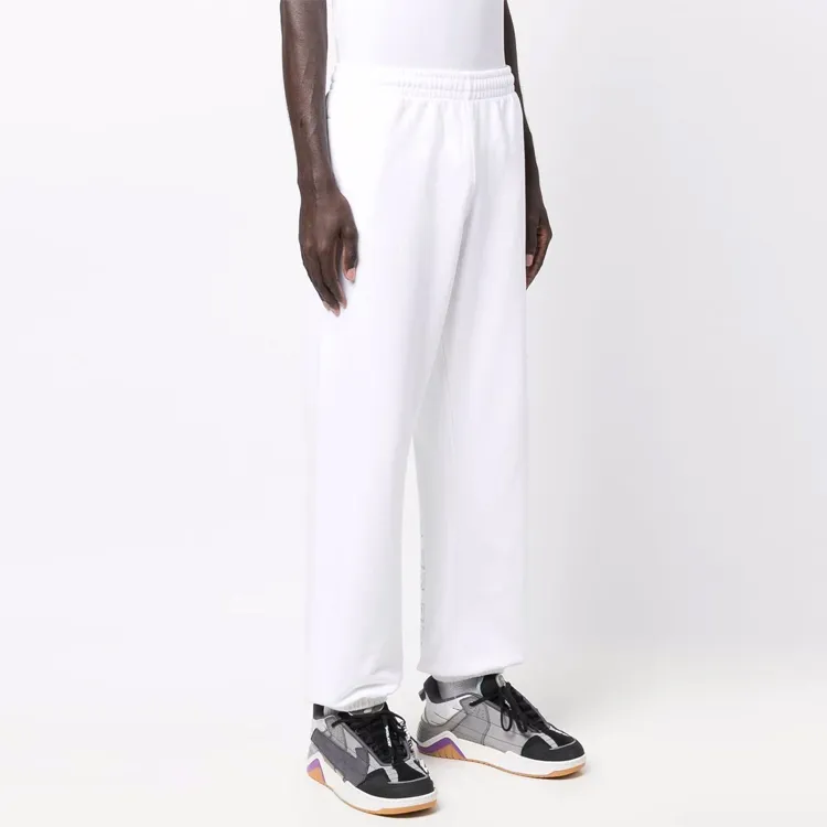 OFF WHITE Arrows Printed Sweatshorts-3