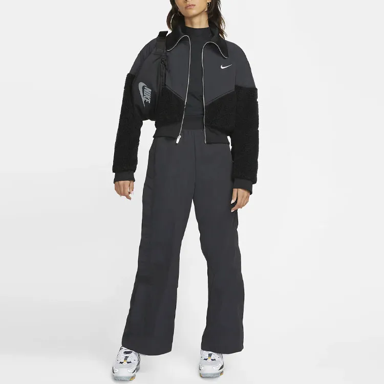 Nike Jackets Women's Black-2