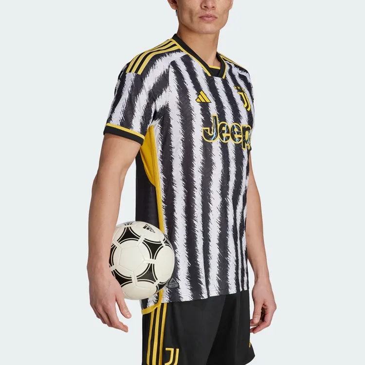 Adidas Juventus Soccer Jerseys Men Black-4