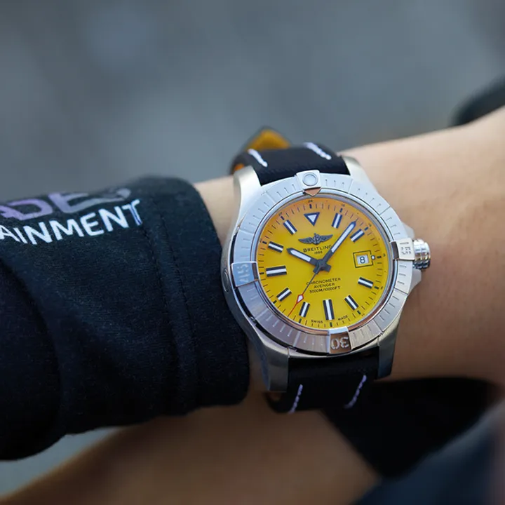 Breitling Men Avenger Watch-4