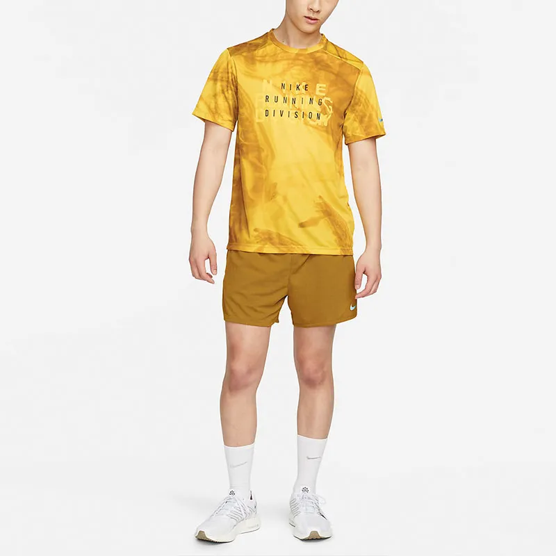 Nike T Shirts Men Bright Sulfur Yellow-2