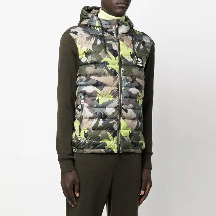 ETRO Pegaflying print Padded Jacket-3