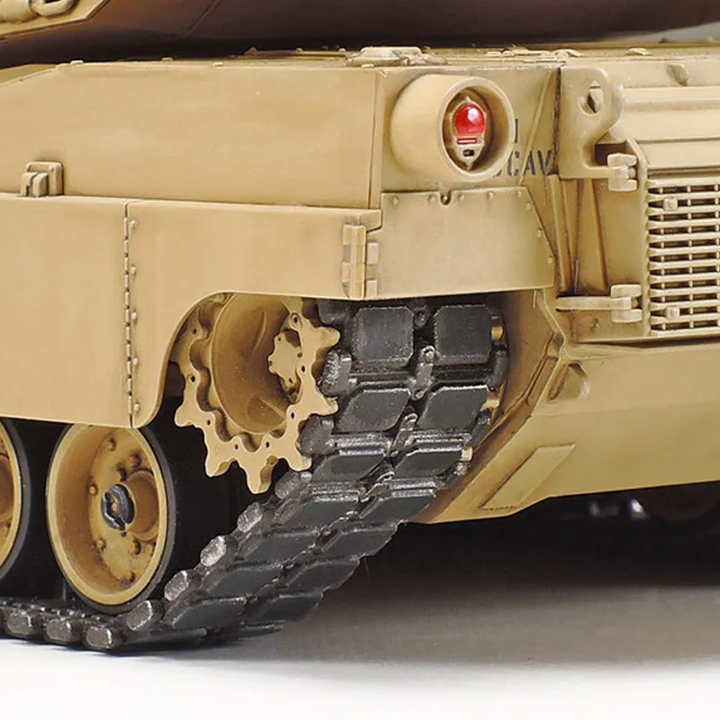 Tamiya Armored Vehicle Collection US M1A2 Abrams Main Battle Tank Model Kits-3