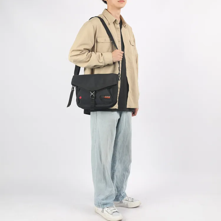 LiNing CF Tracing Fabric Shoulder Bag, Crossbody Bag Unisex Black-2