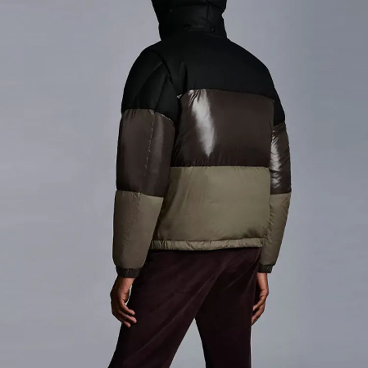 Moncler Aveillan Short Down Jacket-3