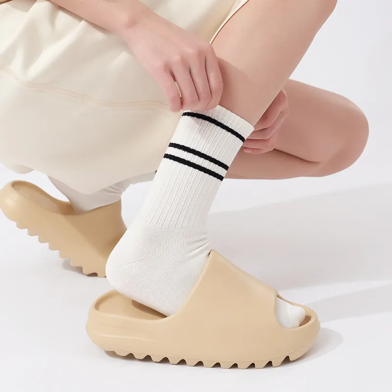 Duanmei Unisex Mid Calf Socks-2