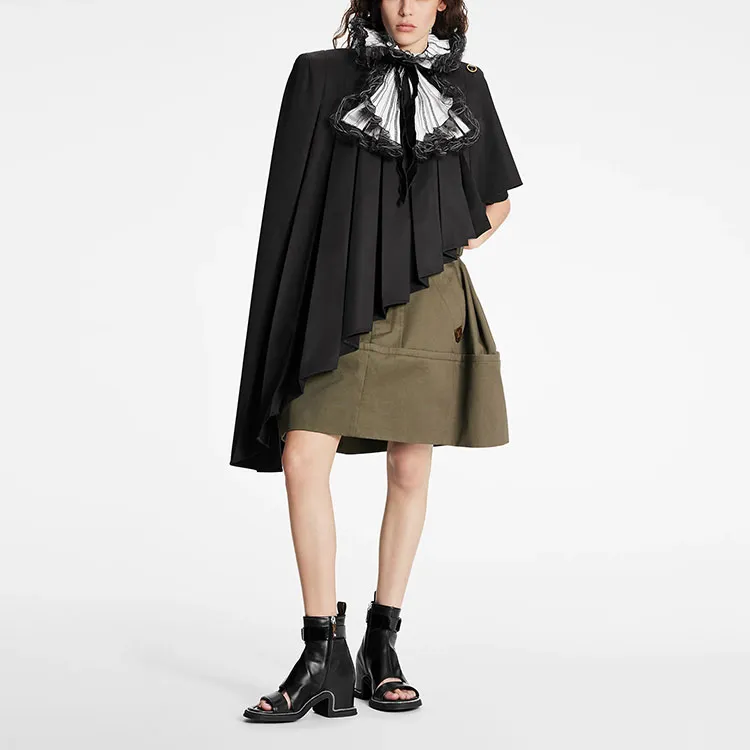 LOUIS VUITTON Cloak Women's Black-3