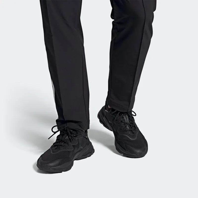 Adidas Originals Ozweego 'All Black'-6