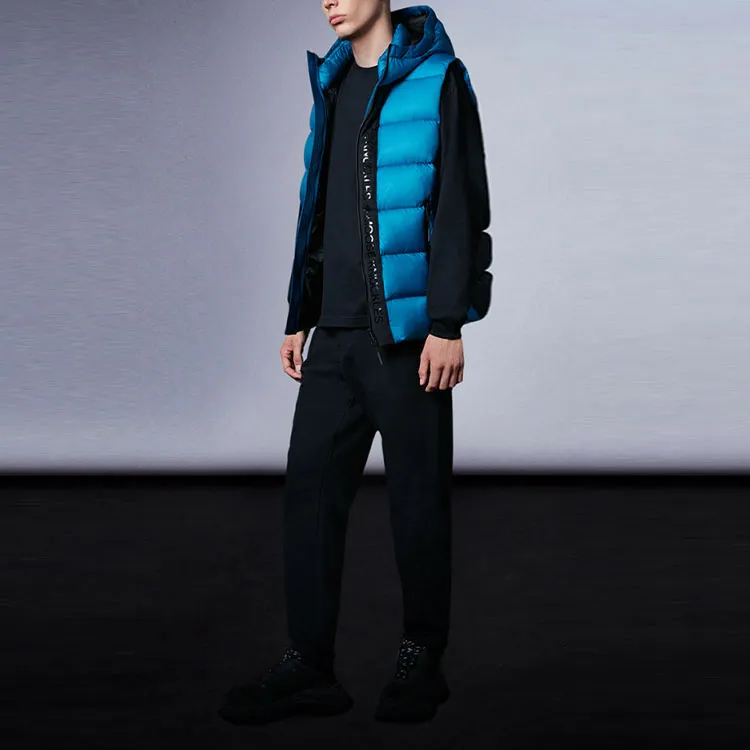 Moose Knuckles Orwell Padded Vest-3