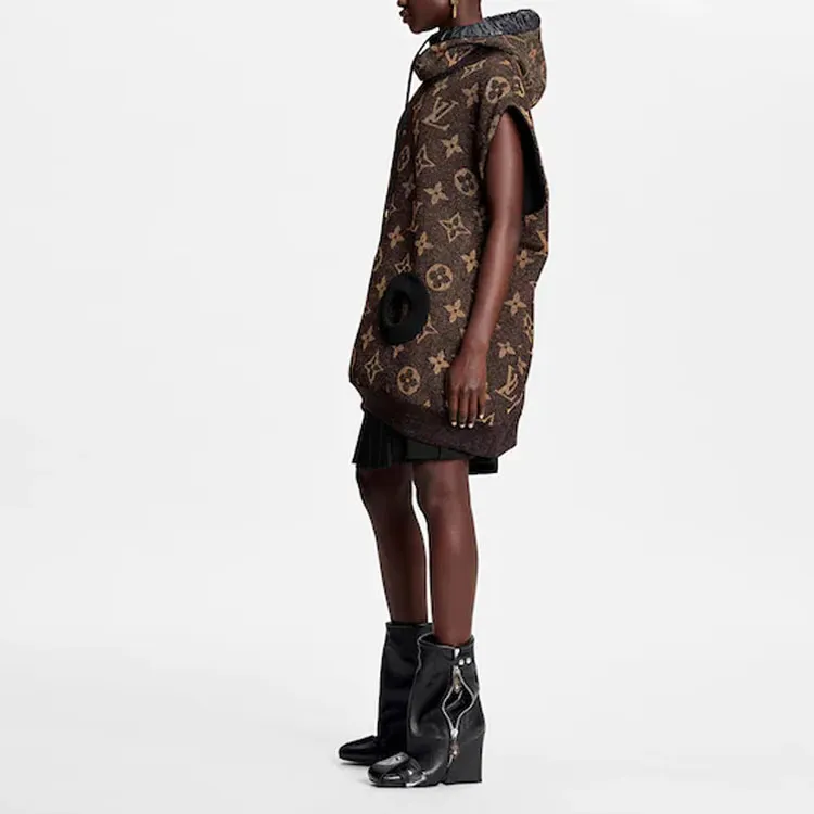 LOUIS VUITTON Lurex Monogram Sleeveless Pullover-3