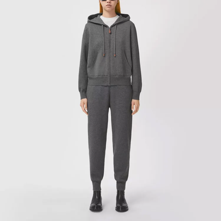 Burberry FW22 Knitted Sports Pants Women's Gray-1