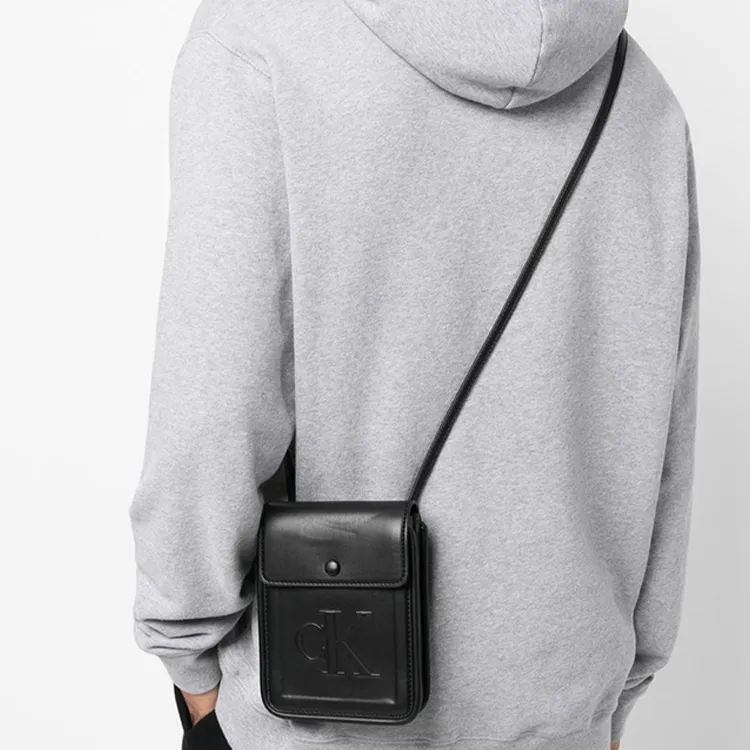 CALVIN KLEIN Polyurethane Cell Phone Pouch Shoulder Bag Crossbody Bag Small Size Women's Black-2