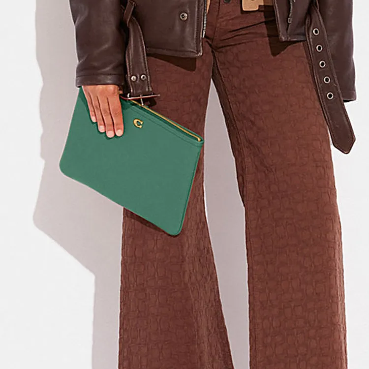 COACH Pouch Pebbled Leather Pochette Wrist Bag Clutch Tubas Women's Green-4