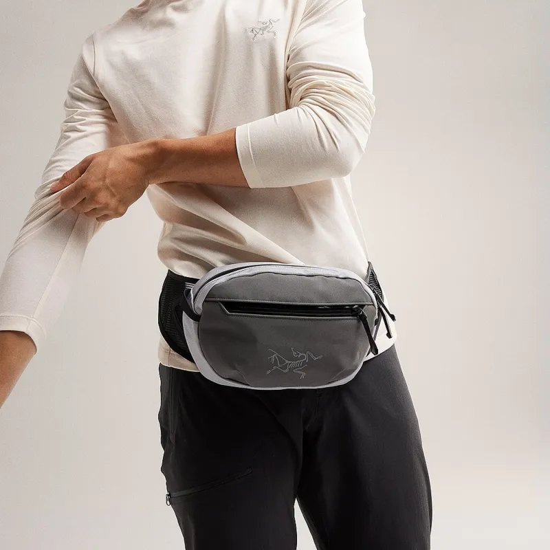 Arcteryx Nylon Fanny Pack Unisex Gray White-3