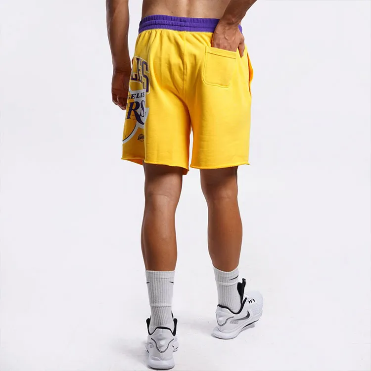 Nike Casual Shorts Men Yellow-4