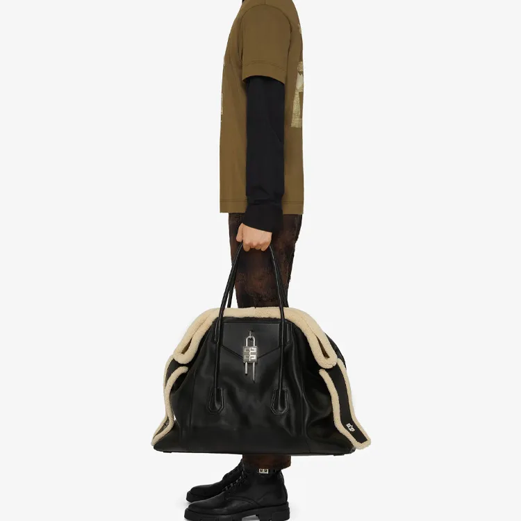 Givenchy Antigona Handbags-5