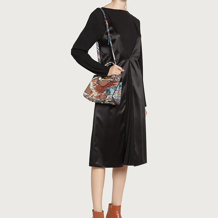Ferragamo Studio Handbags-5