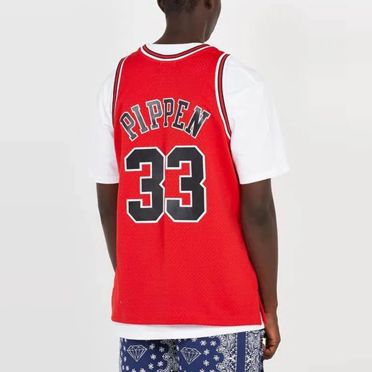 Mitchell & Ness Chicago Bulls Road 1997 98 Scottie Pippen Swingman Jersey-3