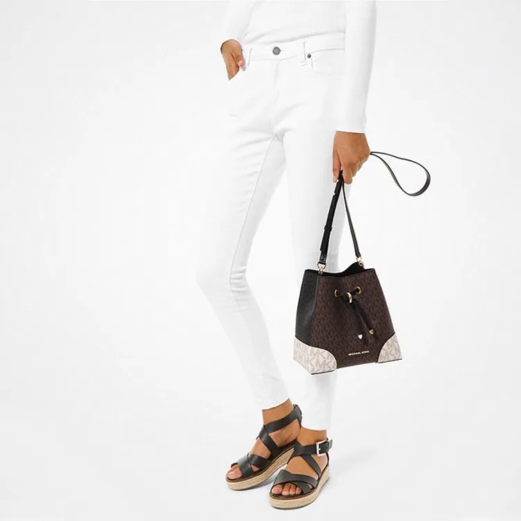 MICHAEL KORS Mercer Gallery Bucket Handbags-2