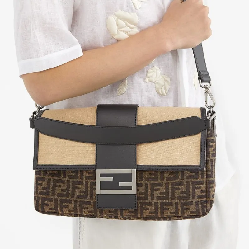 FENDI Baguette Canvas With Leather Baguette Bag One Shoulder Handbag Crossbody Bag Large Size Men's Brown/Beige-5