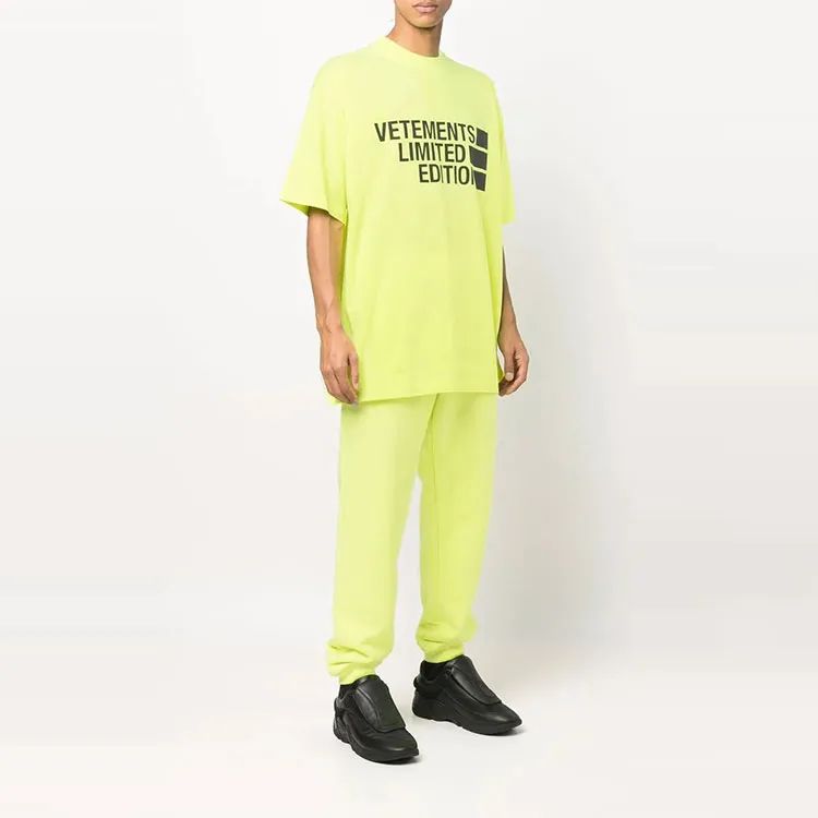 Vetements Oversized Logo T shirt-3