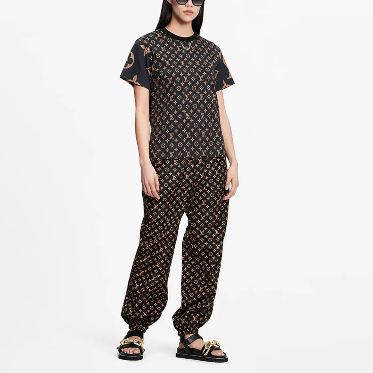 LOUIS VUITTON New Quarterly Products Of LV T Shirts Men Brown-2