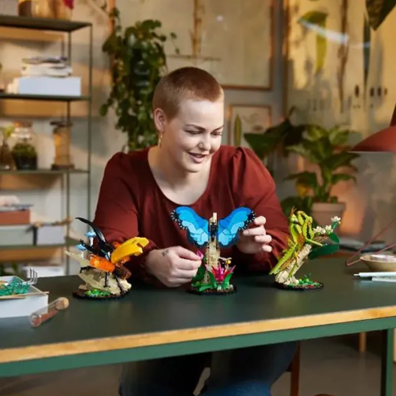 LEGO Ideas The Insect Collection Set 21342-11