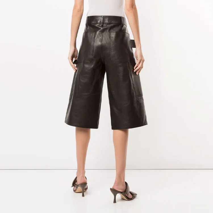 Bottega Veneta Casual Shorts Women's Black-2