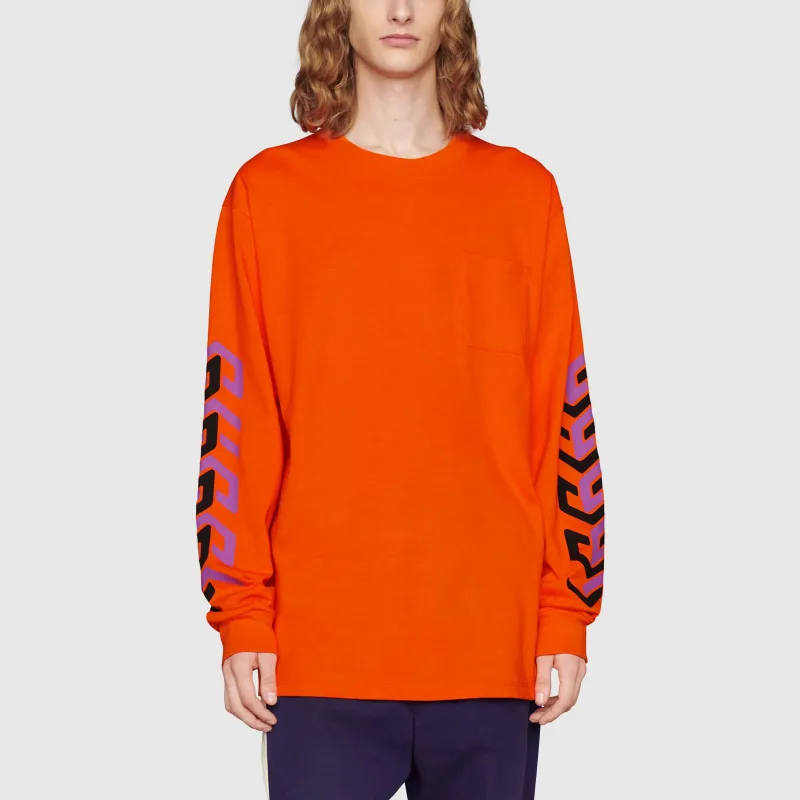 GUCCI Mirror Logo Print Crewneck-4