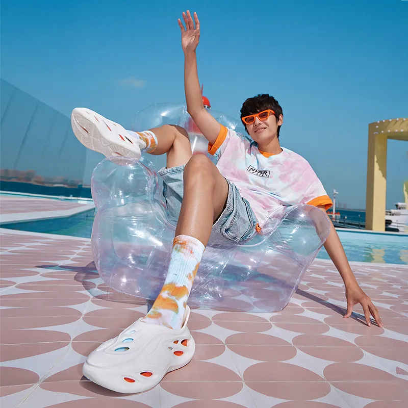 361° Yuyu Whale Clog Sandal White Red-5