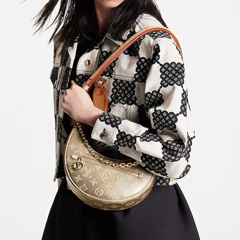 LOUIS VUITTON Loop Pm Beige-6