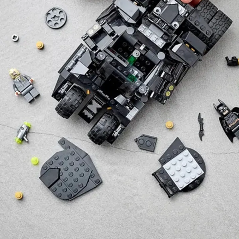 LEGO DC Batman Batmobile Tumbler: Scarecrow Showdown Building Blocks 76239-2
