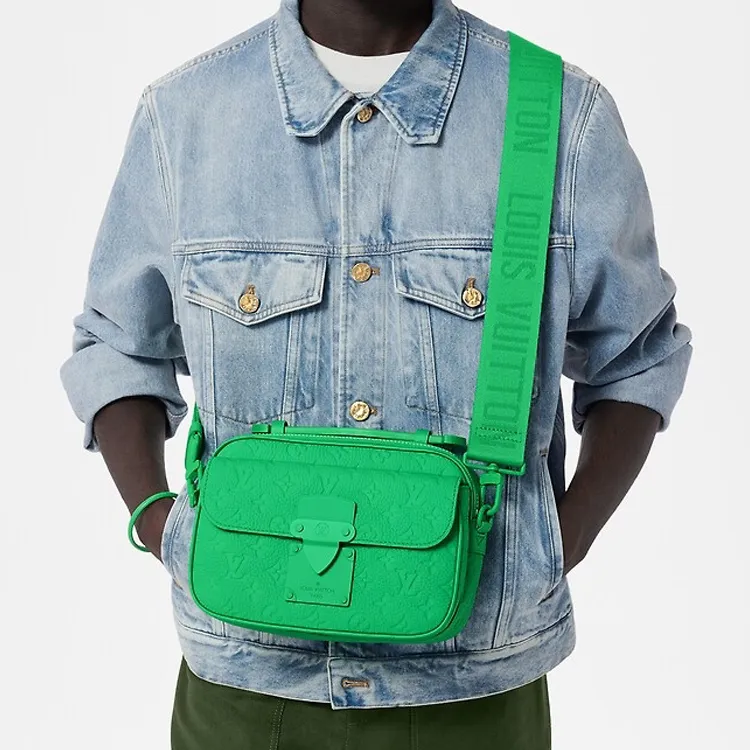 LOUIS VUITTON S Lock Messenger Monogram Embossed Minty Green-7