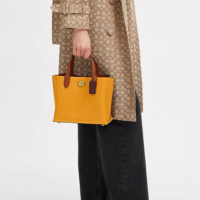 COACH Willow Pebbled Leather Tote Bag, Shopping Bag, Shoulder Bag, Crossbody Bag, Handbag Medium Size Women's Yellow-3