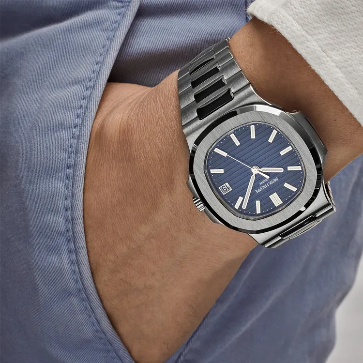 PATEK PHILIPPE Pre owned Nautilus 40mm-4