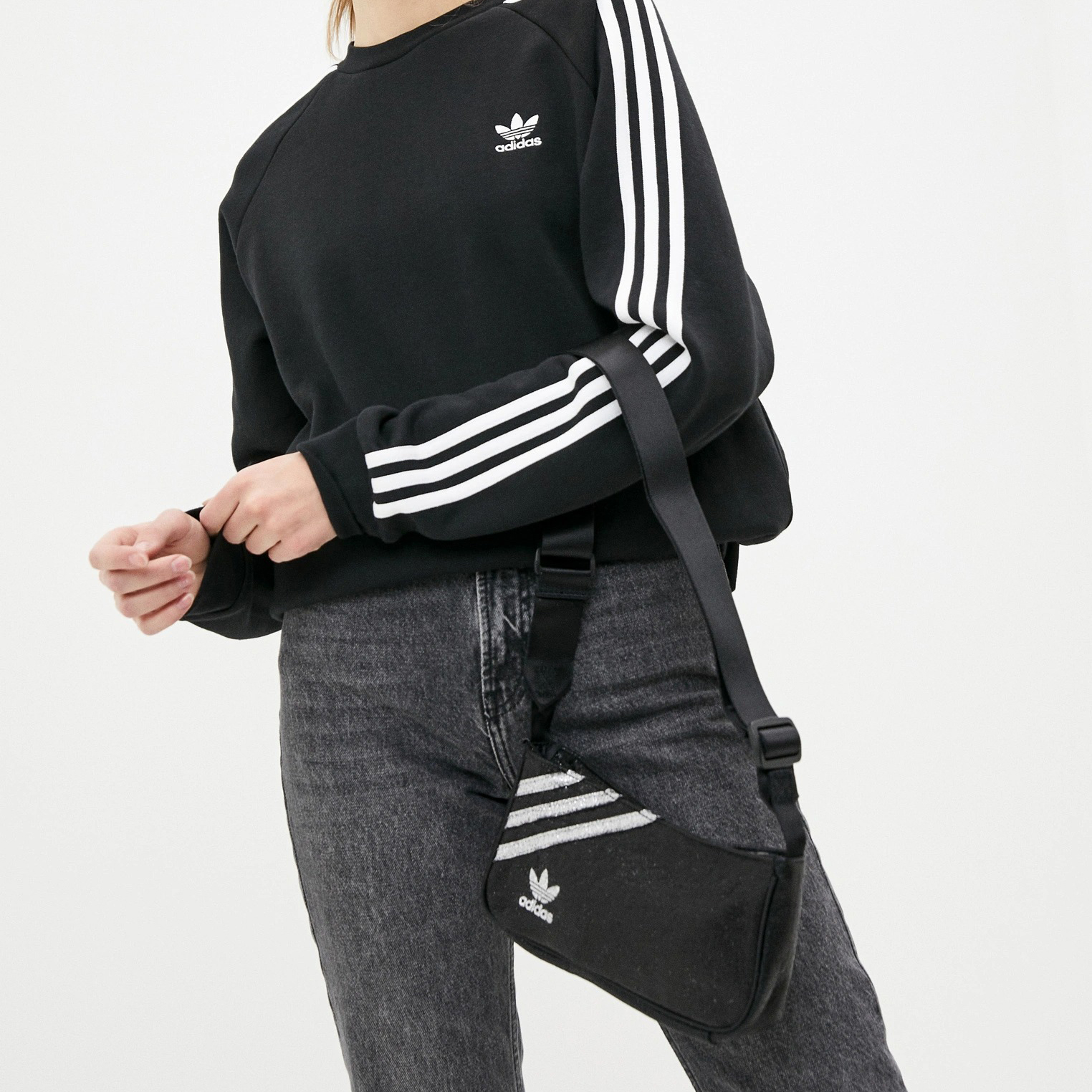 Adidas Originals Crossbody Bags Black - POIZON