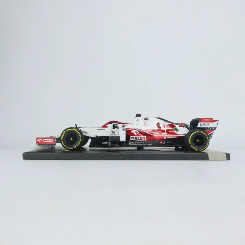 MINICHAMPS Supercar Luxury Car Series Alfa Romeo Zhou Guanyu Assembled Models-4