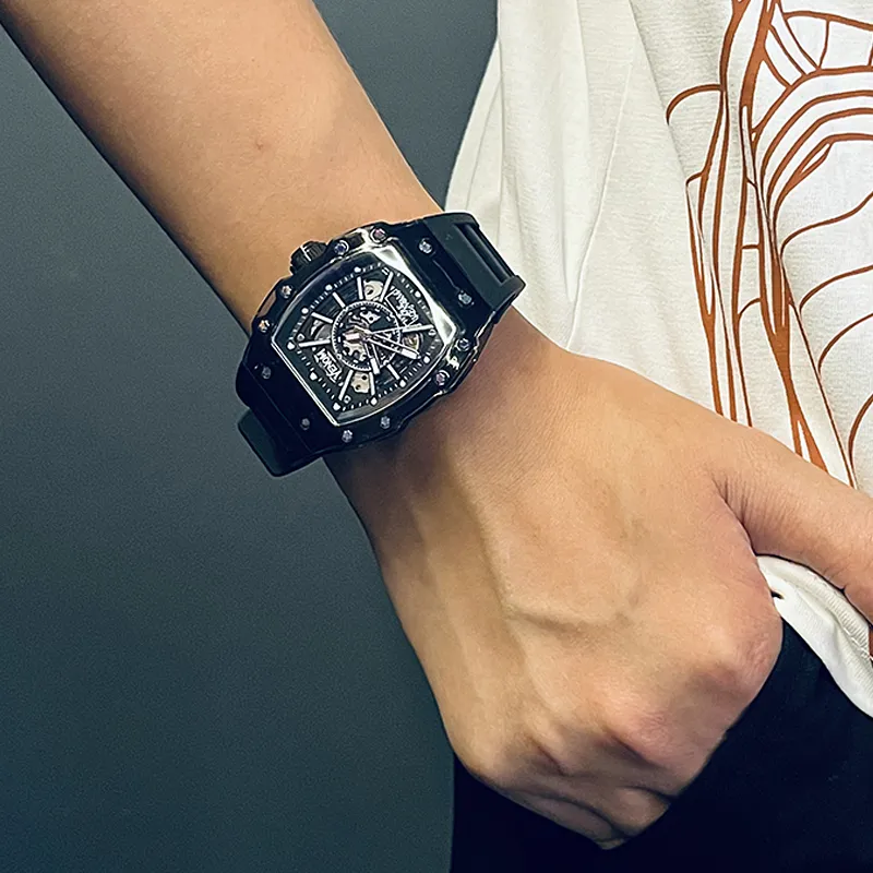 MARVEL Hero Collection Mechanical Movement Silicone Strap Watch Men's Watches Black Dial M-6072-7