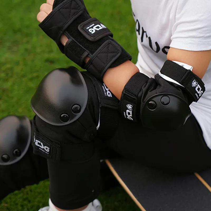 Carver Skateboard Protective Gears-1