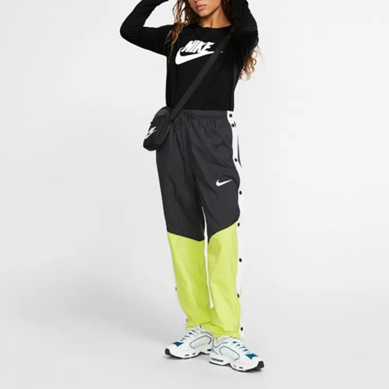 Nike T Shirts Women's Black-3
